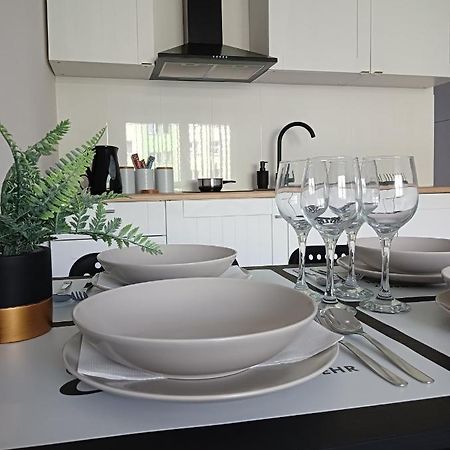 Apartamenty Oswiecim Klimatyzacja Air-Conditioned Luaran gambar