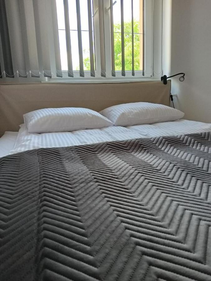Apartamenty Oswiecim Klimatyzacja Air-Conditioned Luaran gambar